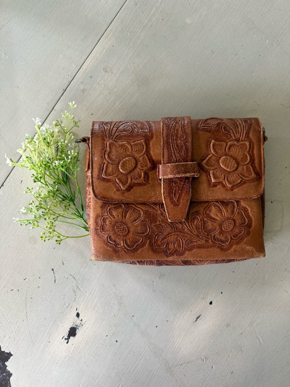 Vintage 70's Hand-Tolled Leather Natan Purse ✨